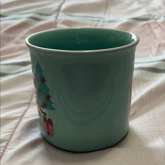 Hello Kitty 20 oz. Christmas Mug NWT - Picture 4 of 6